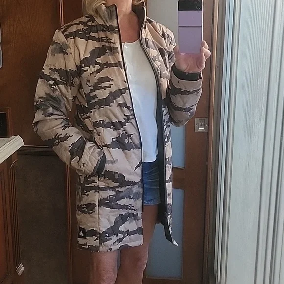 Adidas Long Quited Size S Coat Marapat Digital Desert Camo Like New - Picture 1 of 16